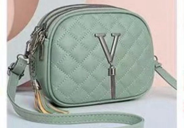 Quilted V Bag with Tassel - Image 2